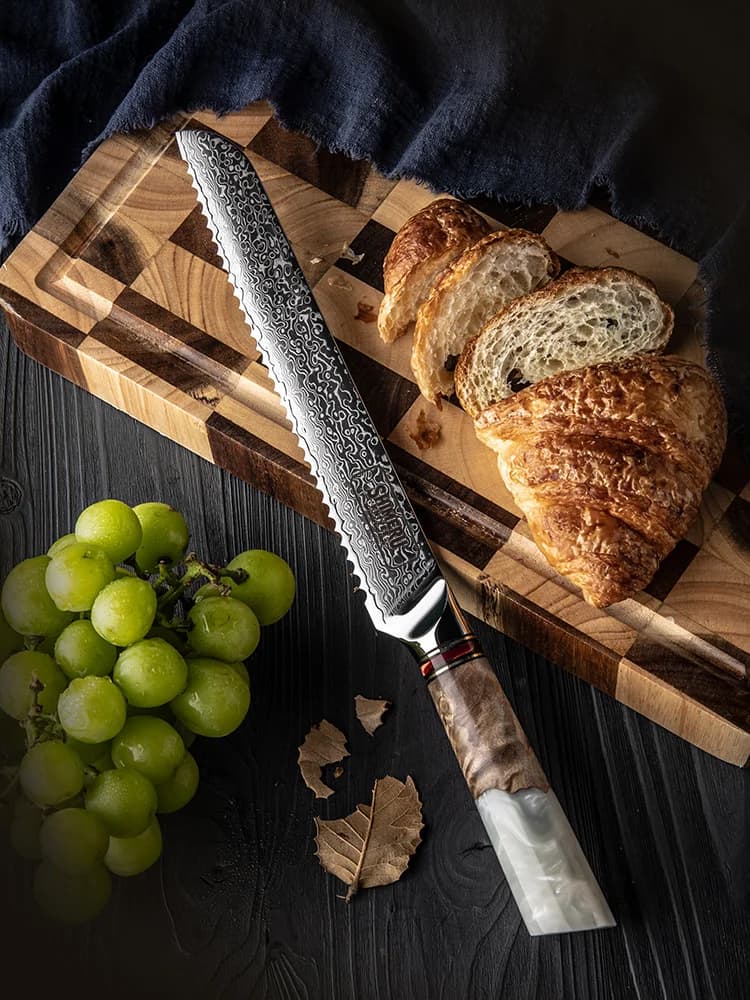 Tokachi 8" Damascus Steel Bread Knife  パン切りナイフ